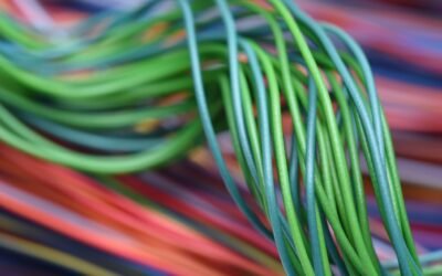 7 erros comuns ao instalar cabos elétricos em obras industriais e como evitá-los