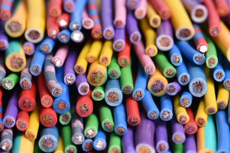 A influência da classe dos cabos elétricos na transmissão de energia