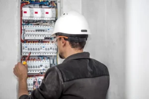 isolantes eletricos o que sao e seus principais usos no dia a dia 980x653 1