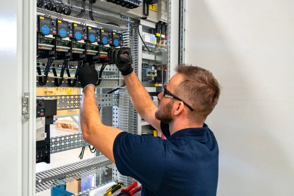 qual a importancia do cabo blindado para a automacao industrial 980x653 1