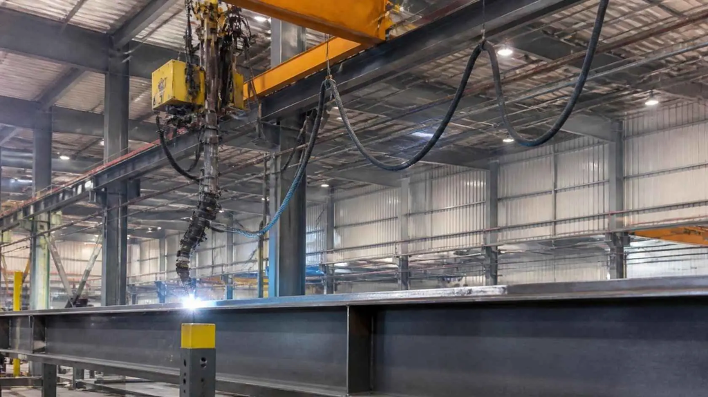 Tabela de equivalência: quando substituir bitolas pesadas pelo cabo de solda 25mm? 2 Cabo de solda flexível utilizado em equipamento industrial móvel.